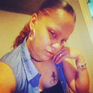 Meet your Posher, Ana